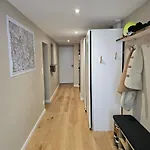 De Standing 8 Pers, Plein Centre Du Village Apartment *